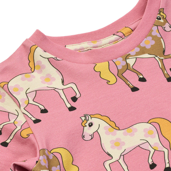[Smafolk] Elstar Long - Sleeved Top With Horses - Sea Pink