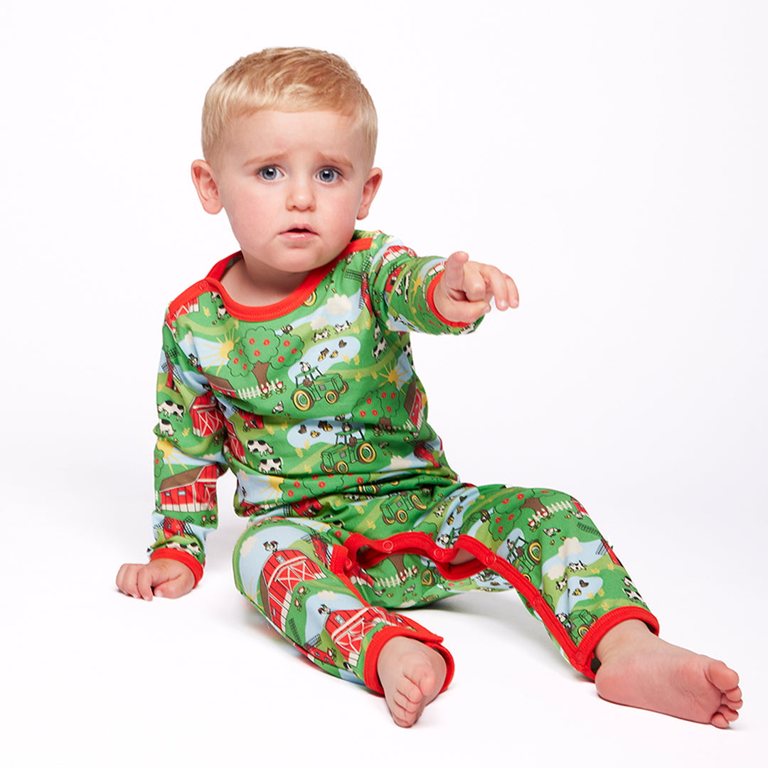 [Smafolk] Elstar Long Sleeved Baby Suit With Farmstead - Green