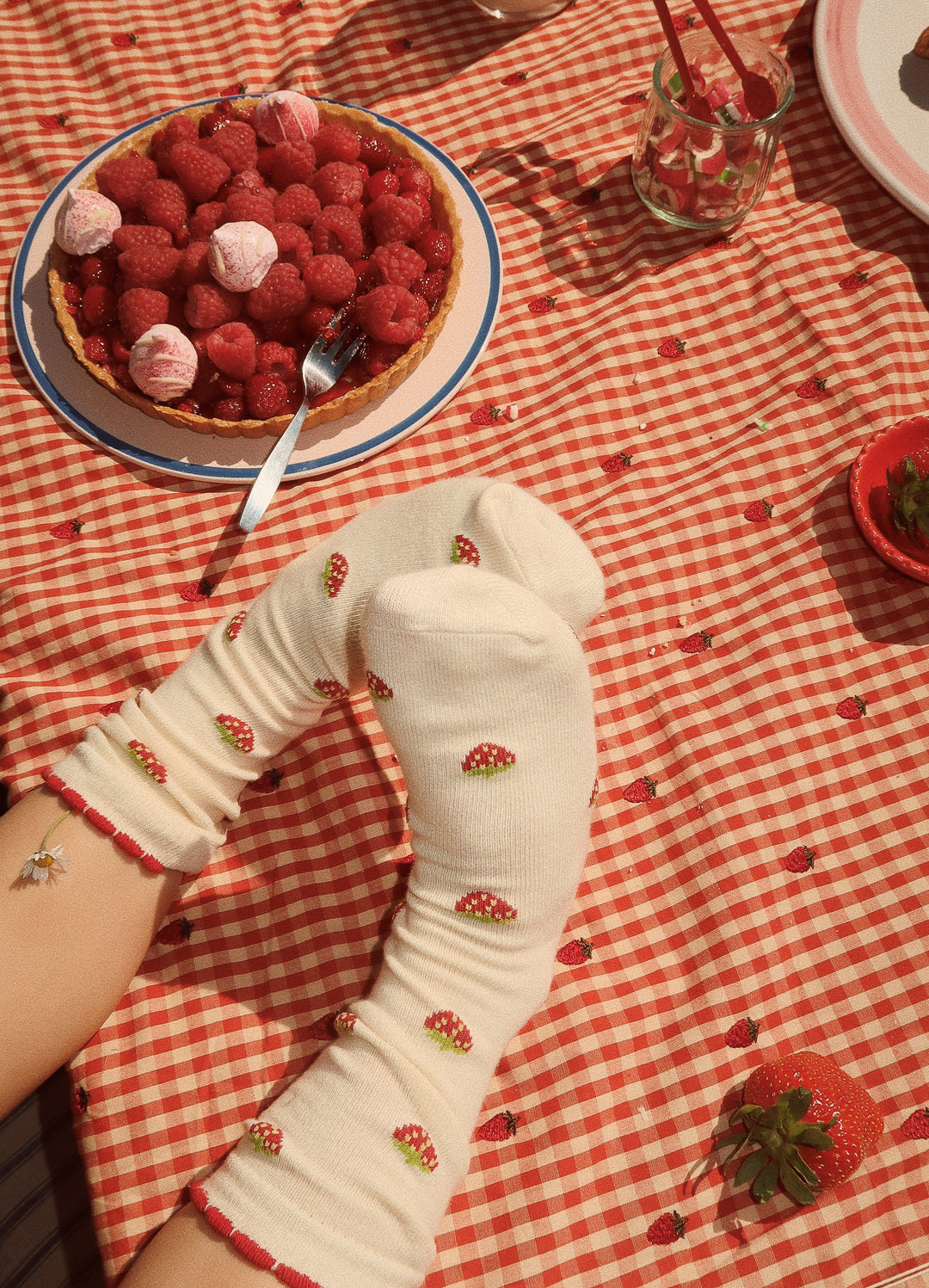 [Floss] Socks - Strawberry