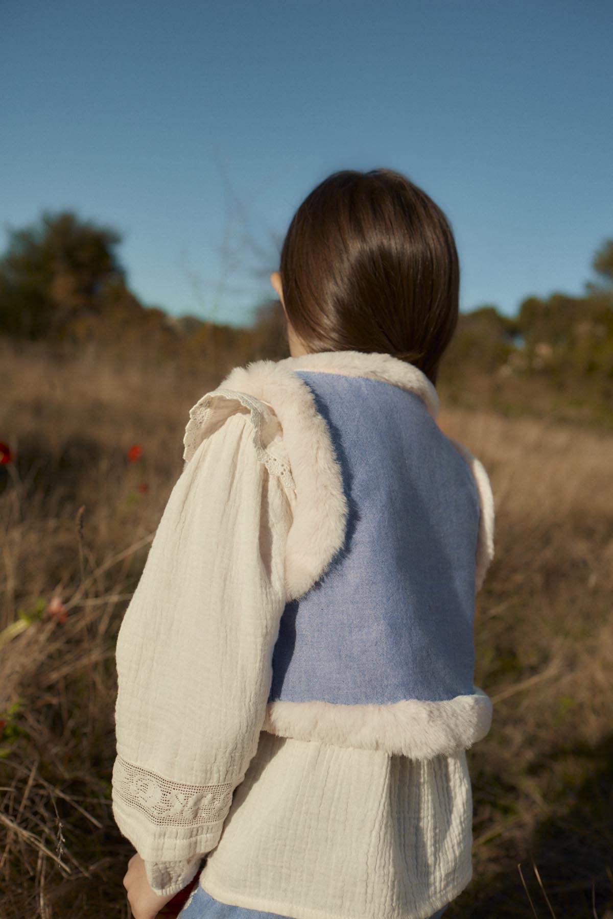 [Louise Misha]Sleeveless Jacket Librana - Light Blue