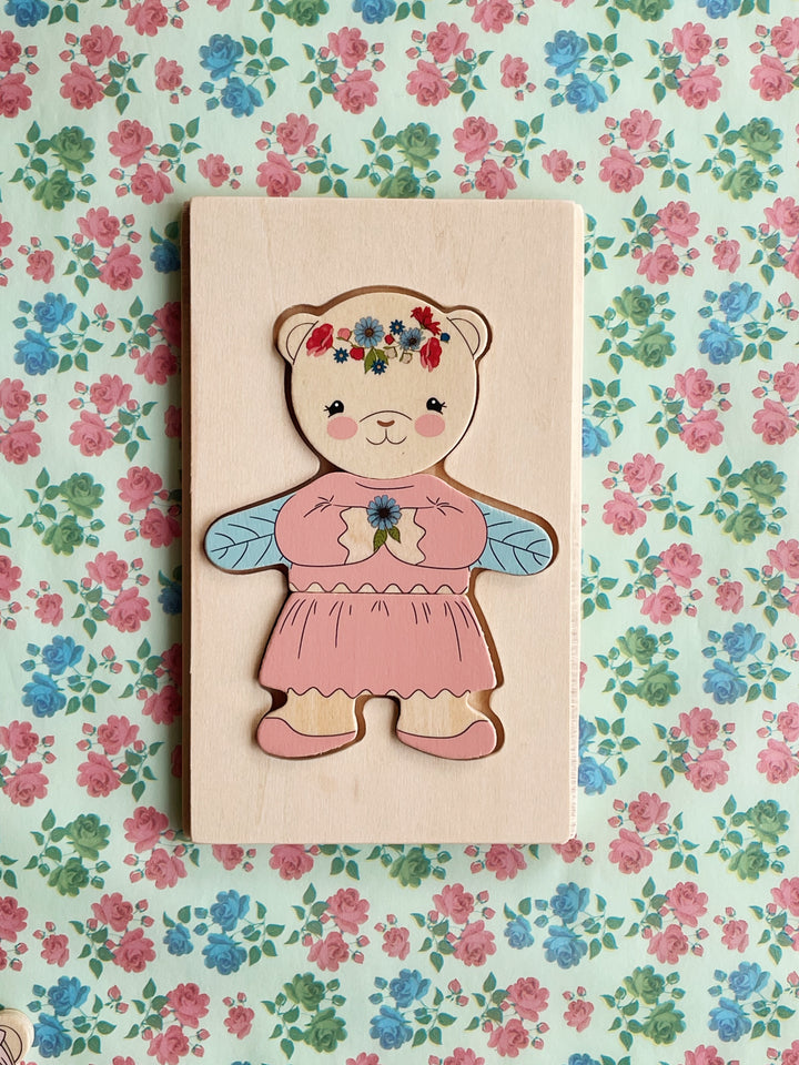 [Konges slojd] Wooden Teddy Dress Up Puzzle FSC -Dusty Pink