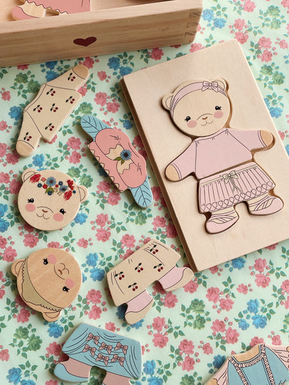[Konges slojd] Wooden Teddy Dress Up Puzzle FSC -Dusty Pink