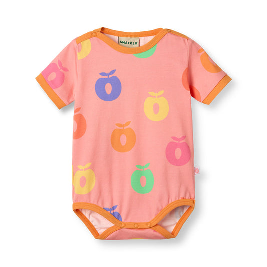 [Smafolk] Short Sleeved Baby Body With Apple - Blossom