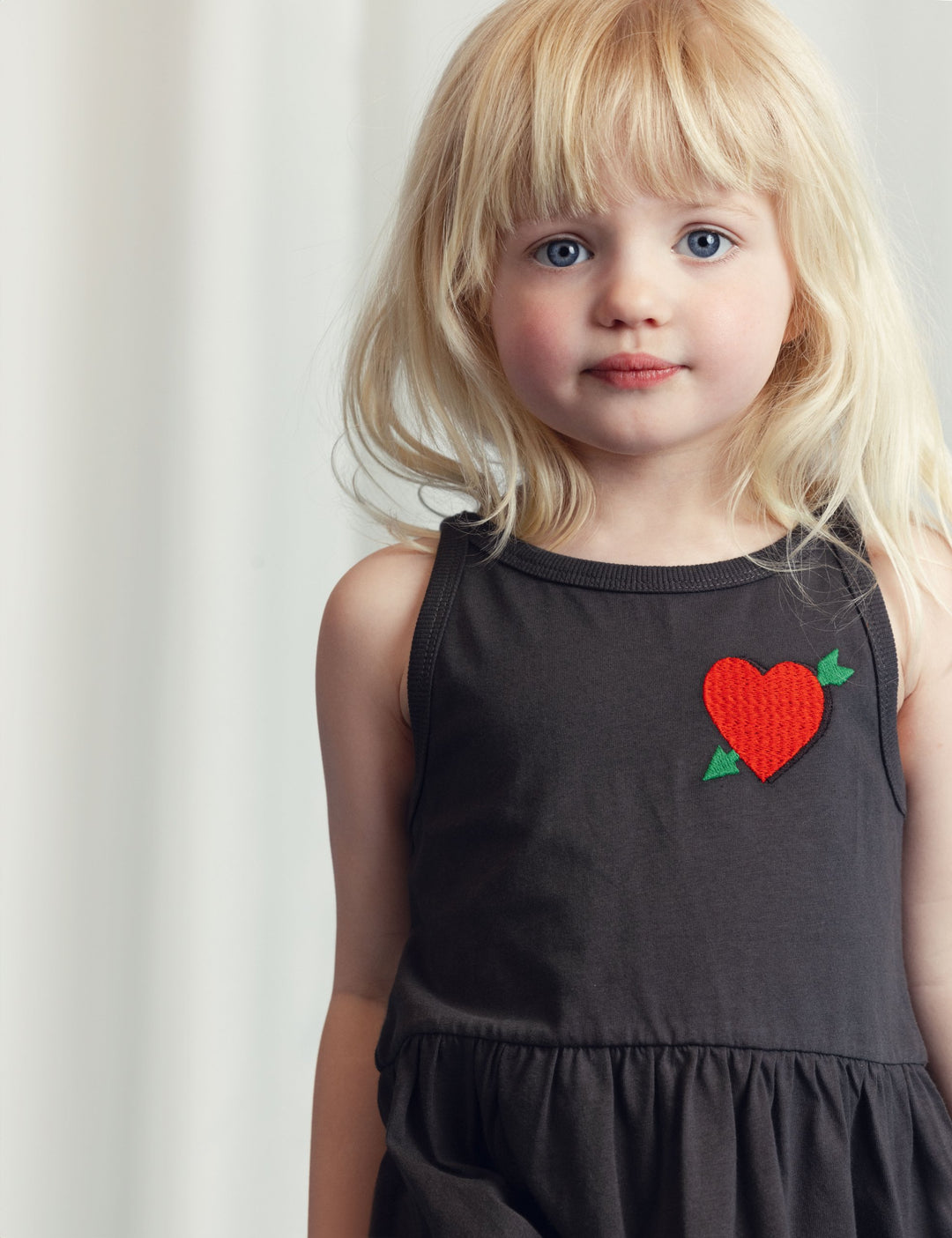 [Mini Rodini] Arrowed Heart Emb Tank Dress - Black