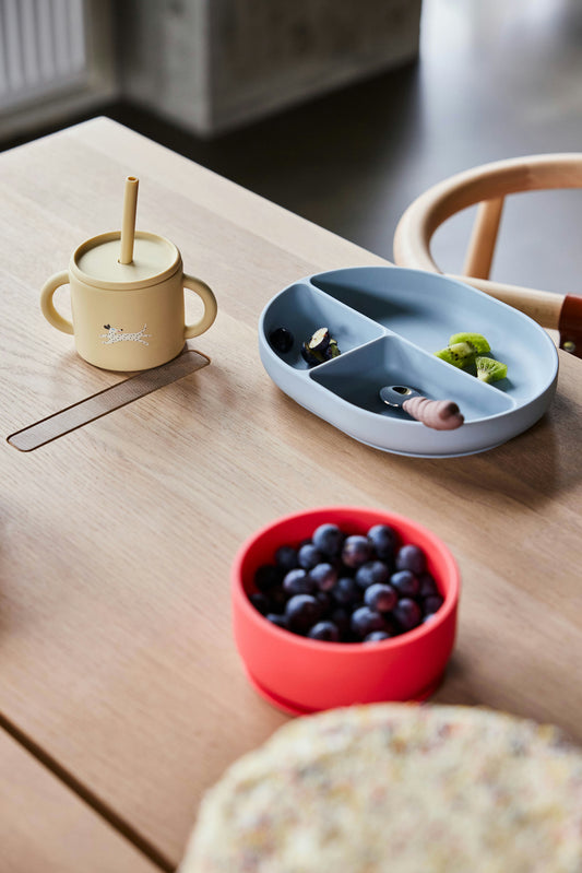 [OYOY] Enkei Suction Bowl - Cherry Red