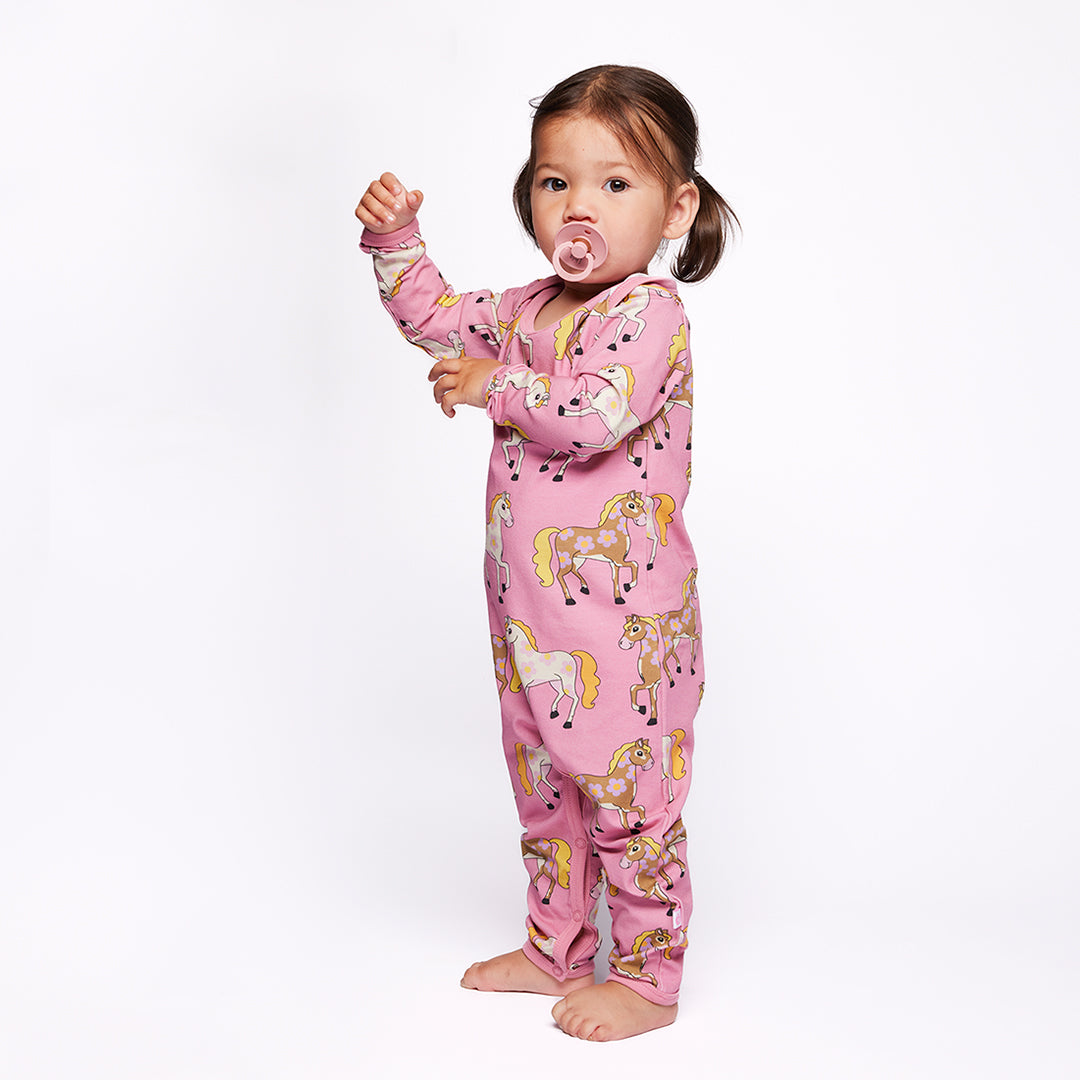 [Smafolk] Ulm Long Sleeved Baby Suit With Horses - Sea Pink