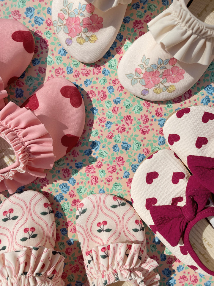 [Konges slojd] Merle Frill Swim Shoes - Cherry Pink Motif