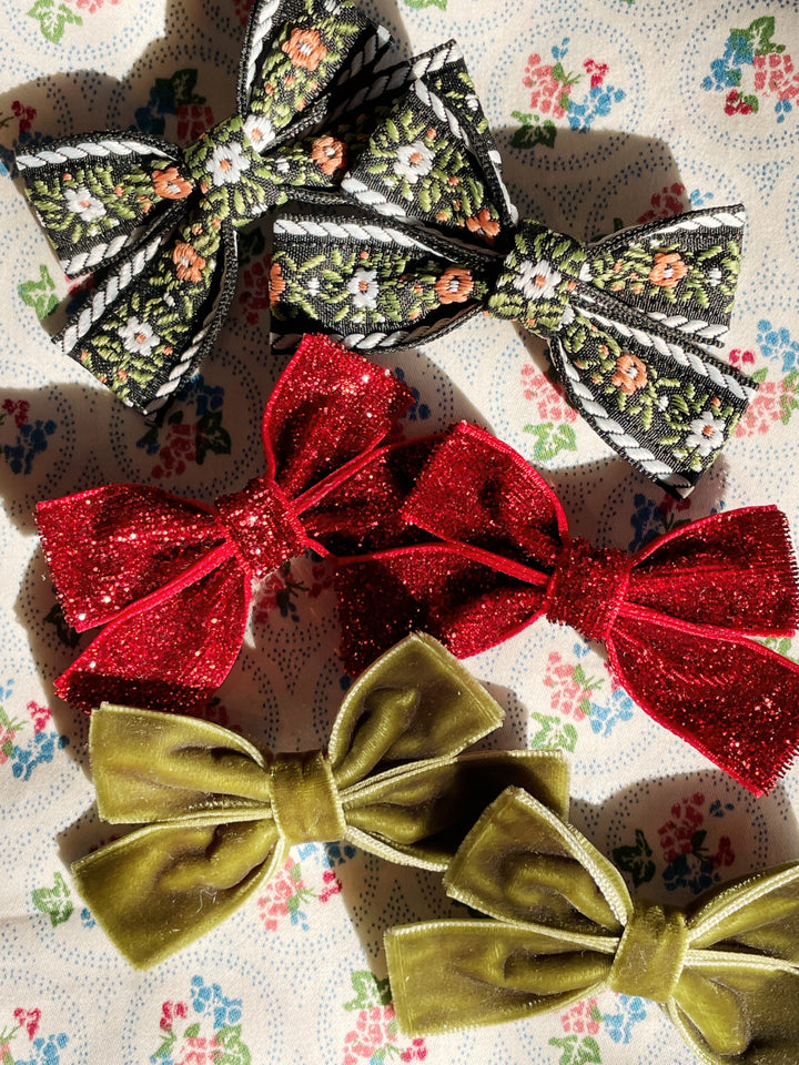 [Konges Slojd] 6pack Micki Bow Hair Clips - Red/Green