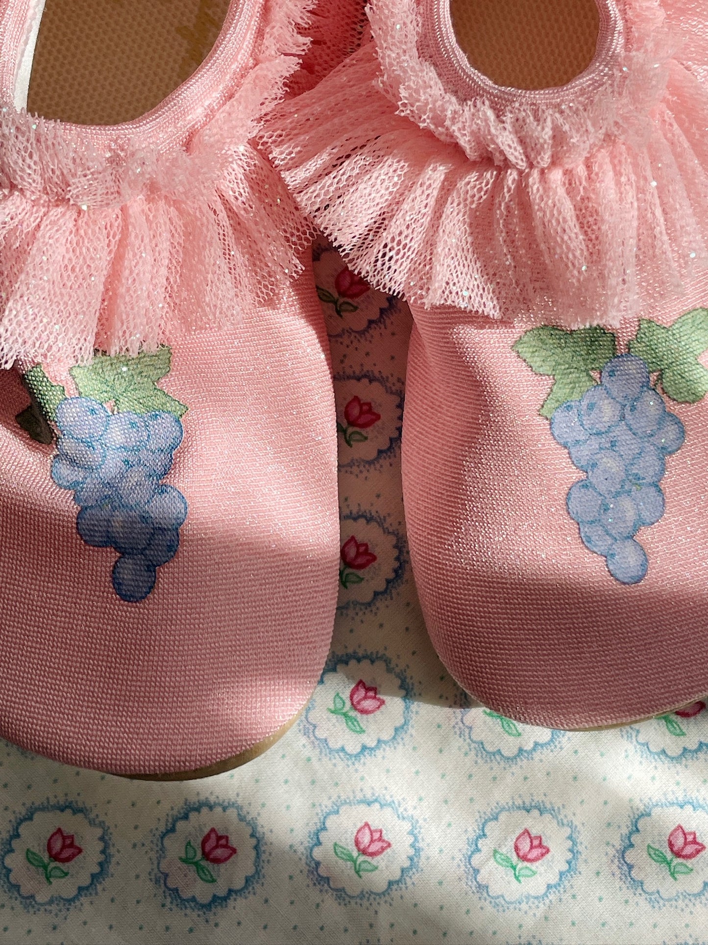 [Konges slojd] Amandine Frill Swim Shoes - Powder Pink