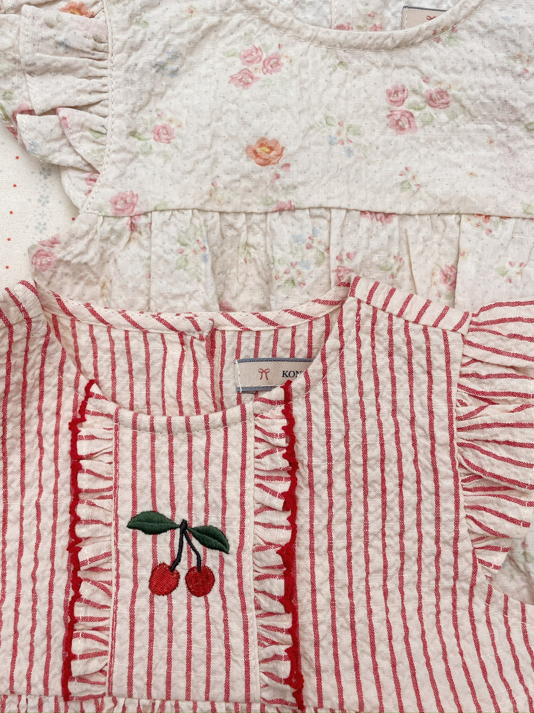 [Konges slojd] Ellie Frill Romper GOTS - Amour Stripe