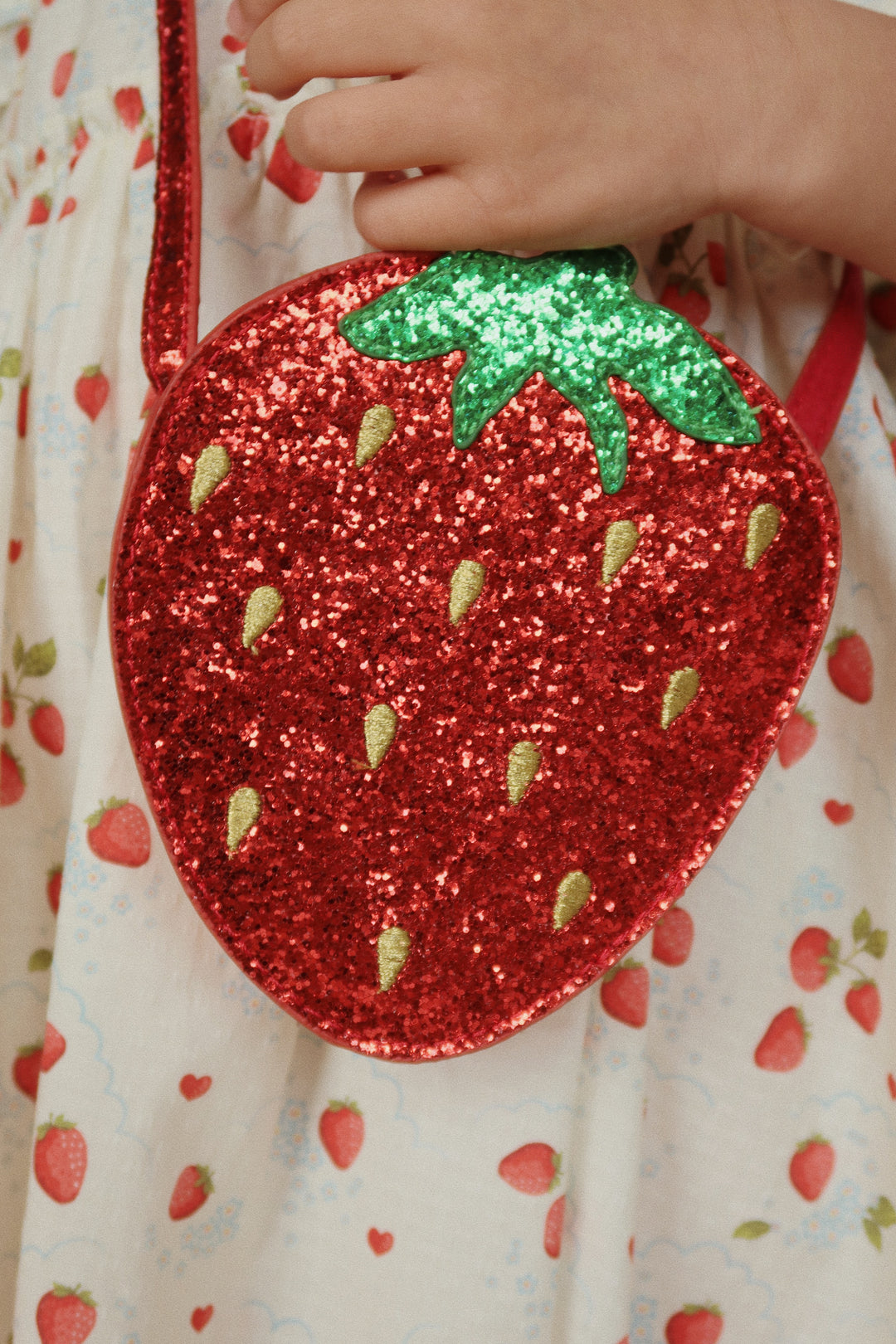 [Konges slojd] Tut Strawberry Shoulder Bag - Barbados Cherry