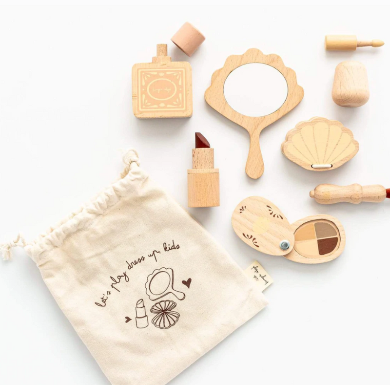 Wooden beauty set